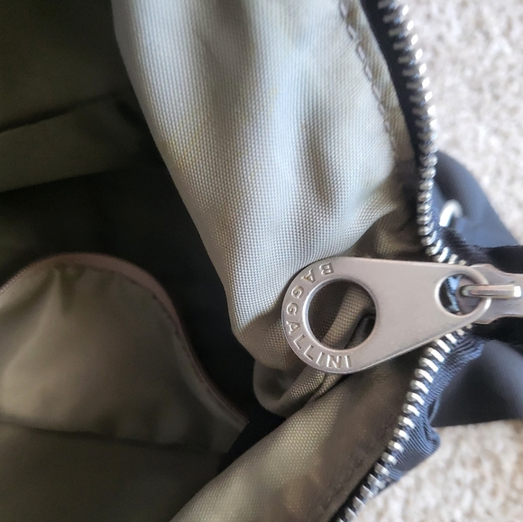 Black Baggalini Crossbody - Picture 3 of 3